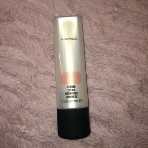 Full size mac strobe cream in the shade PINKLITE